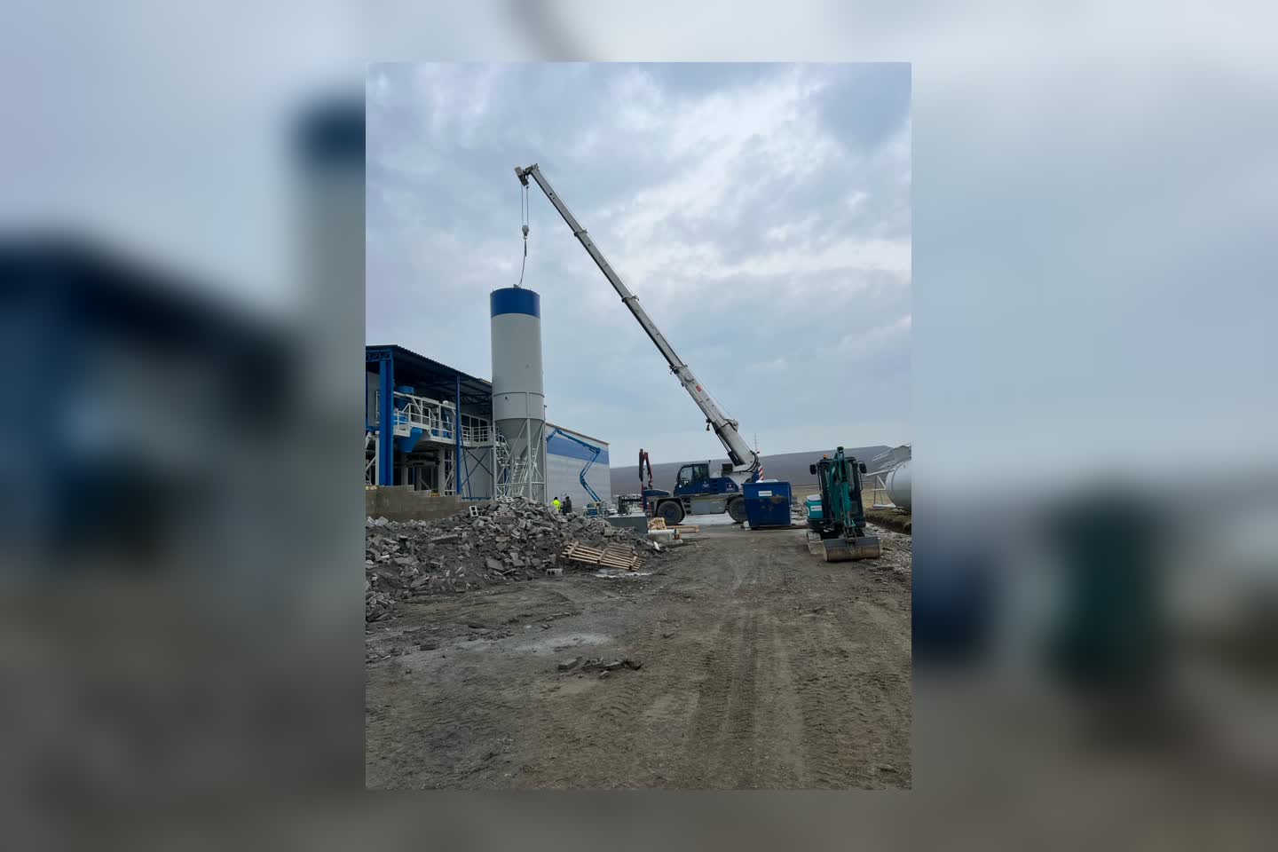Autožeriav DEMAG AC30 CITY v mestskom nasadení