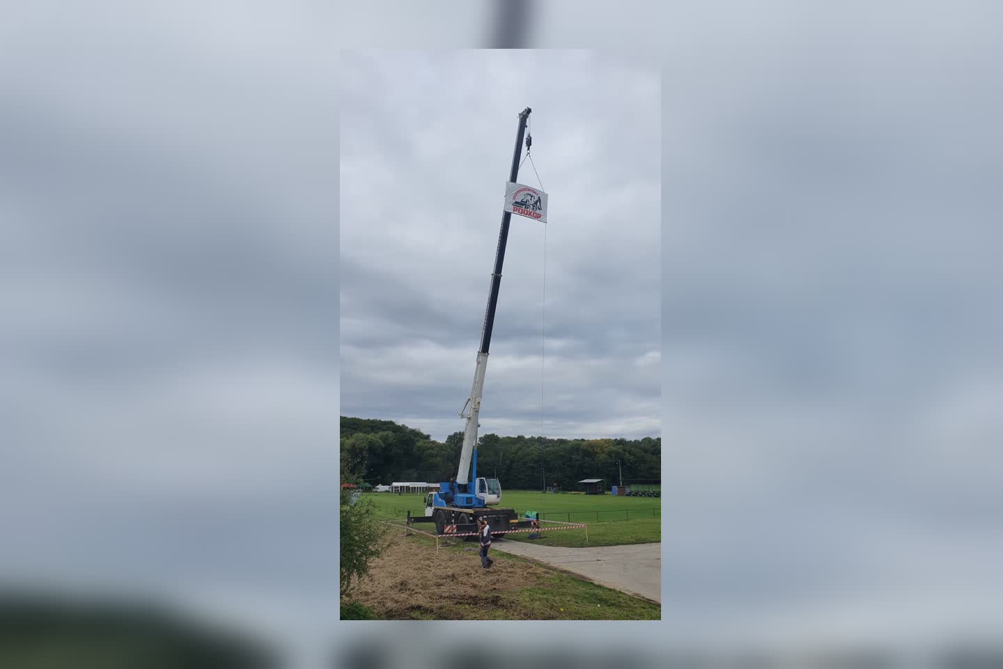 Autožeriav TEREX AC 35 pri montážnych prácach